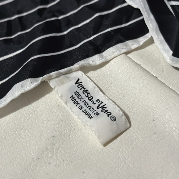 Vintage Vera Neumann Scarf-Black/White/Rust-21x20-EUC-Intact Tags - Picture 6 of 14